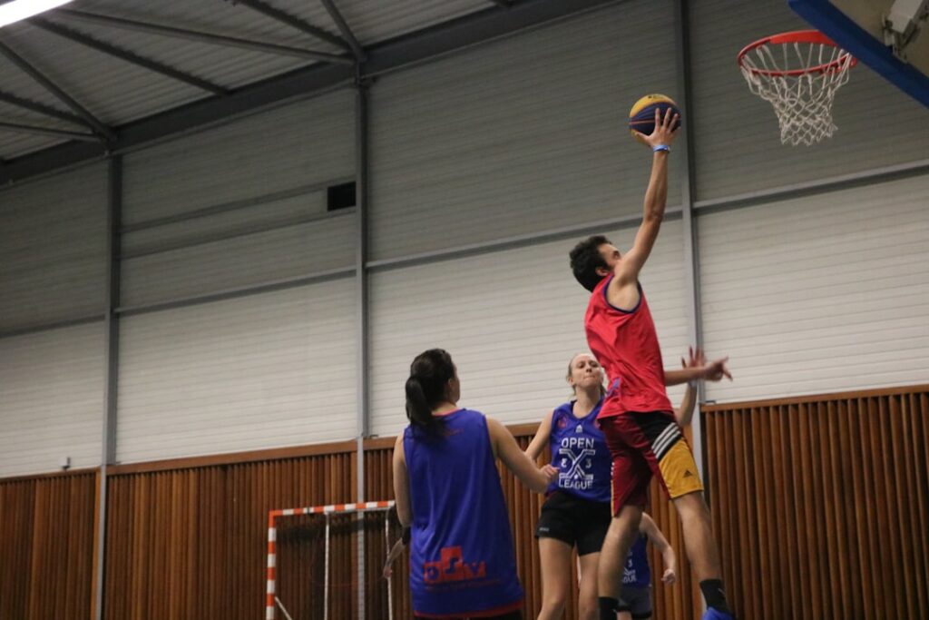 Photo Basketball referee